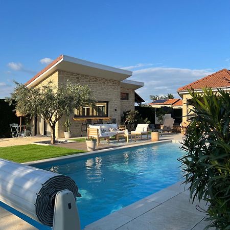 La Parenthese Hotel Auberives-sur-Vareze Luaran gambar