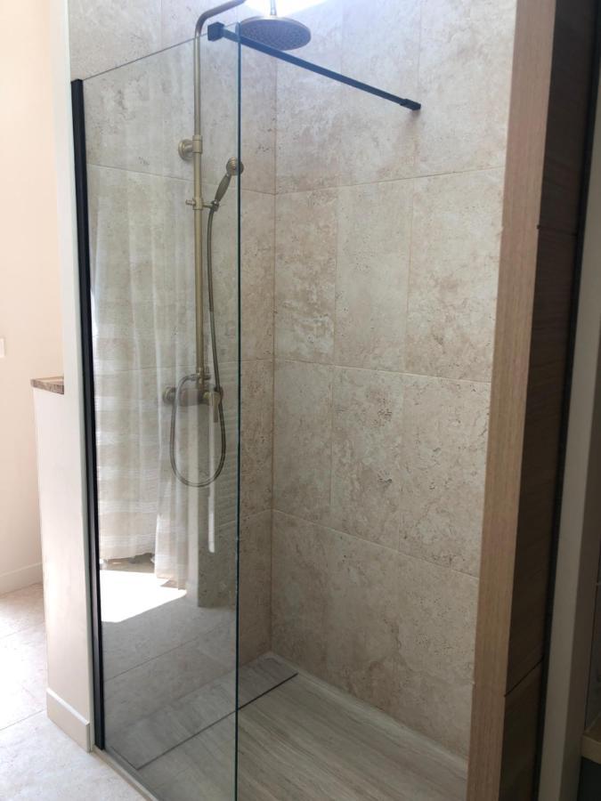 La Parenthese Hotel Auberives-sur-Vareze Luaran gambar