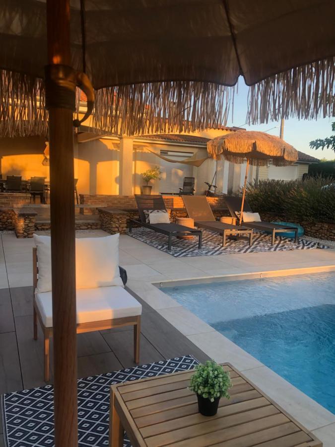 La Parenthese Hotel Auberives-sur-Vareze Luaran gambar