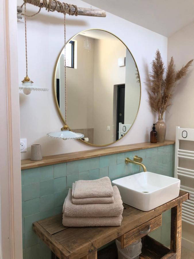 La Parenthese Hotel Auberives-sur-Vareze Luaran gambar
