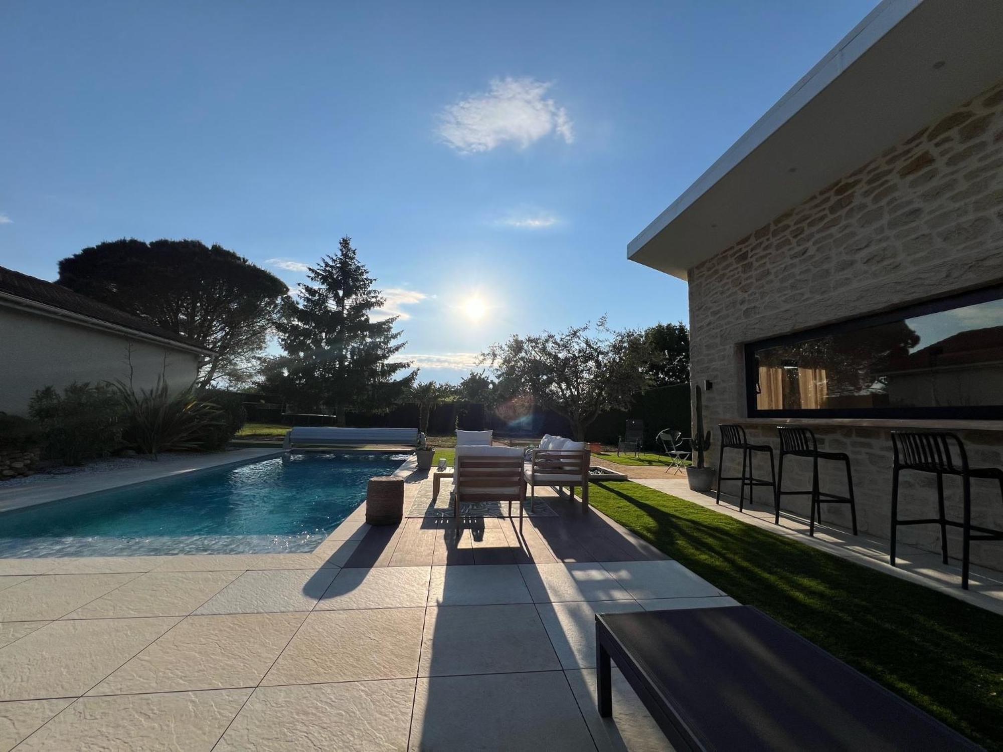 La Parenthese Hotel Auberives-sur-Vareze Luaran gambar